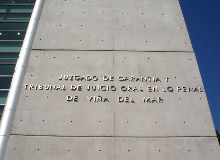 Menor fue apuñalado durante riña en plena audiencia del Juzgado de Garantía de Viña del Mar
