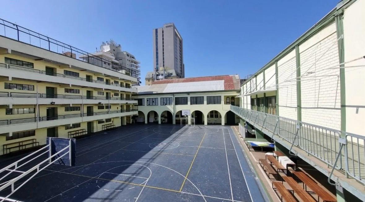 Funcionarios del Colegio María Auxiliadora de Viña del Mar convocan marcha ante incertidumbre por futuro del establecimiento