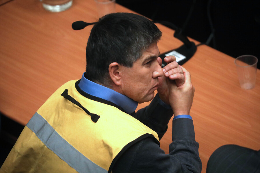 [AHORA] Tribunal rebaja cautelares de Manuel Monsalve y decreta arresto domiciliario nocturno