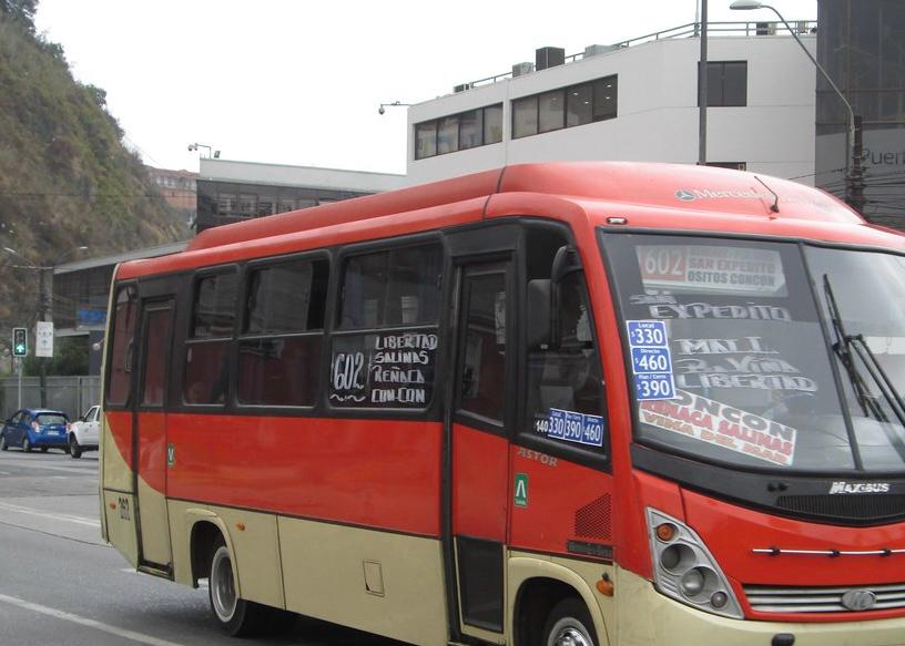Congestión y desvíos obligan a vecinos de Playa Ancha a madrugar para llegar a tiempo