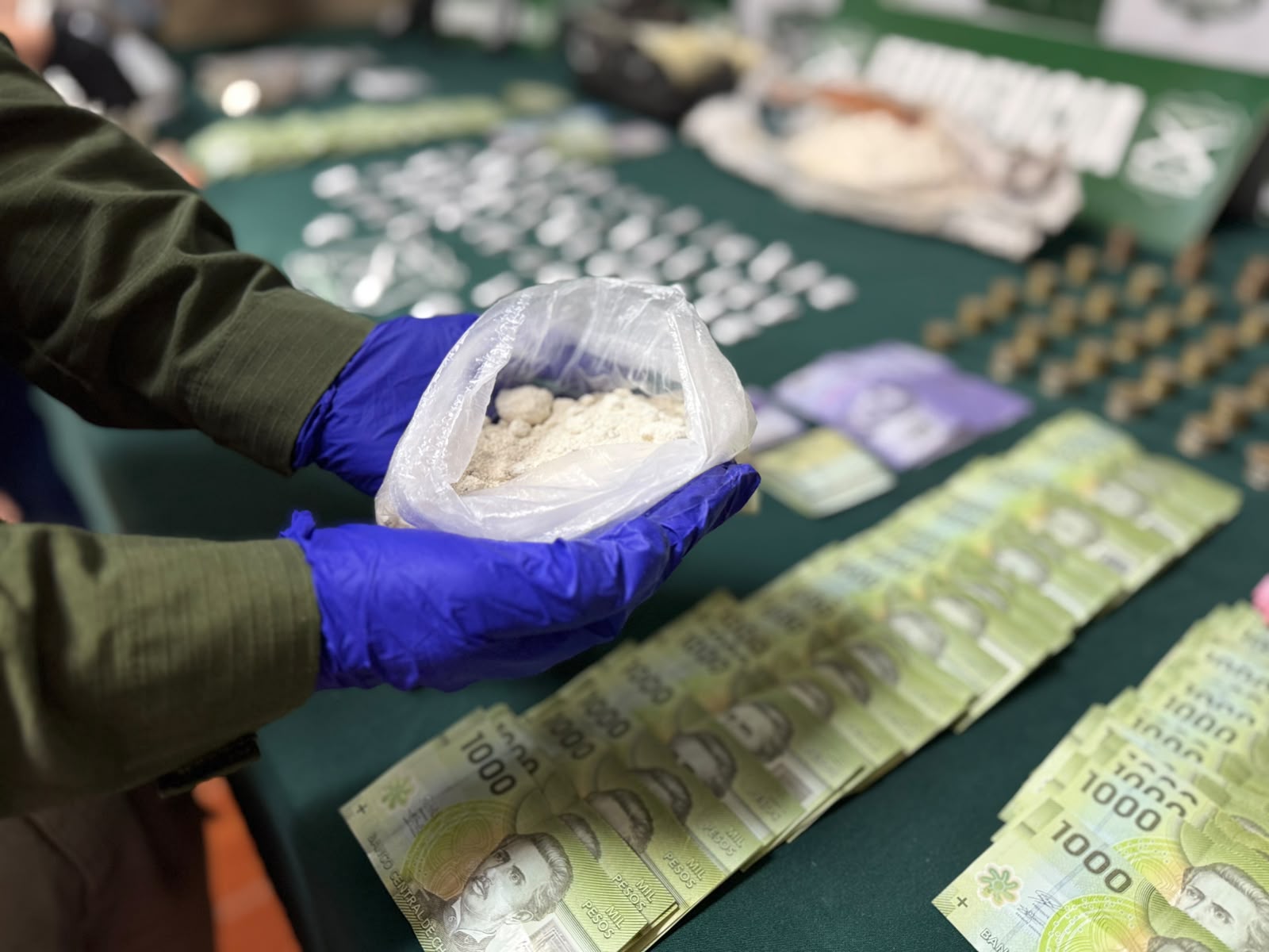 Operativo policial termina con siete detenidos en La Calera: decomisan drogas y armas