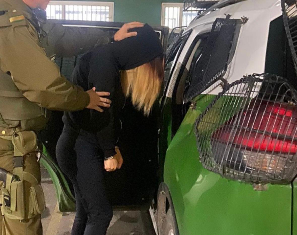 Mujer atacó a su pareja y trató de incendiar la casa que compartían en cerro Larraín porque él se negó a acompañarla a Los Mil Tambores